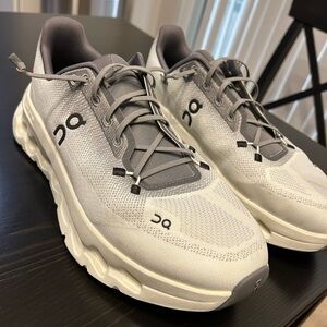 On Cloudtilt running shoes